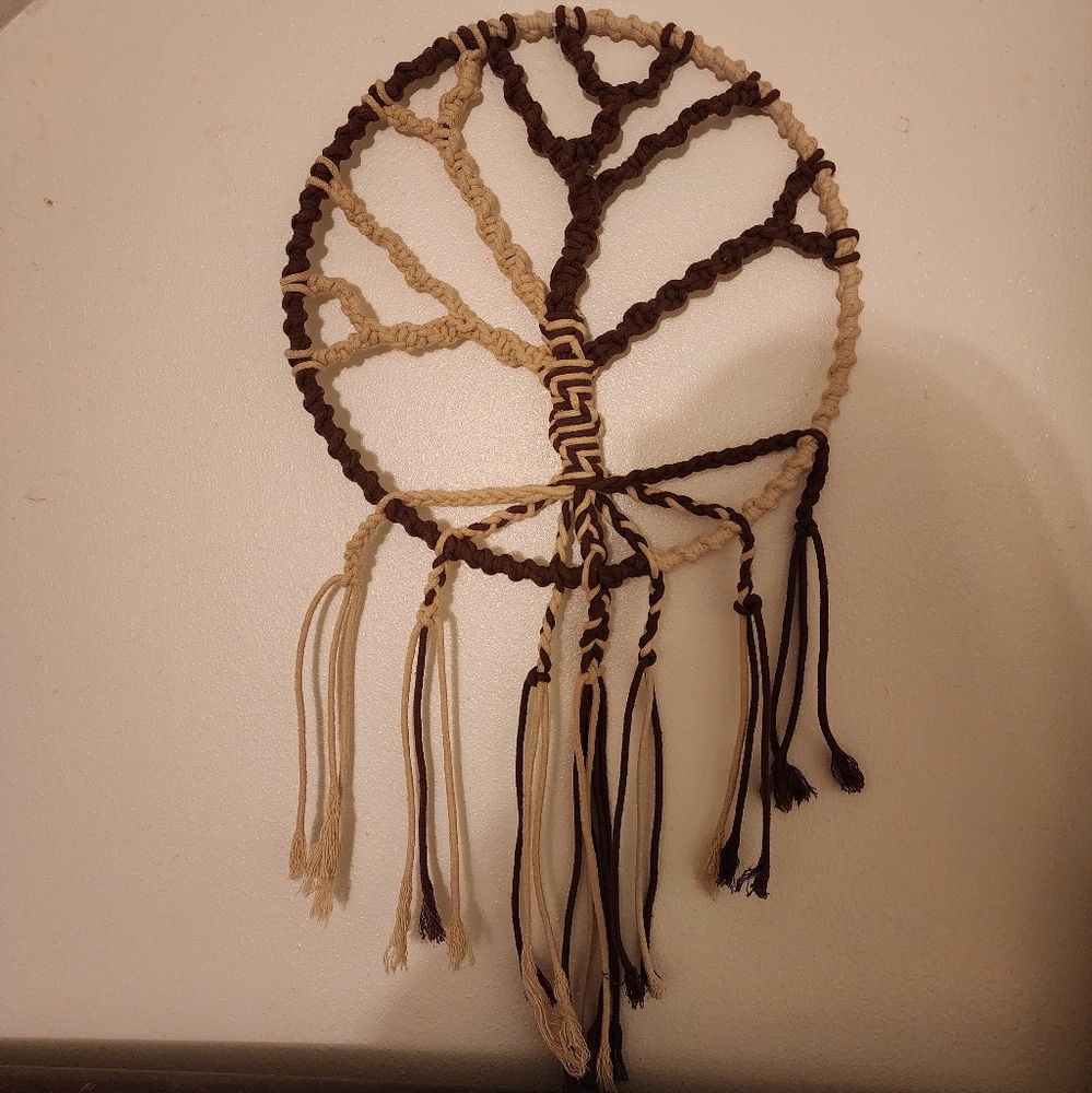Hanging wall decor